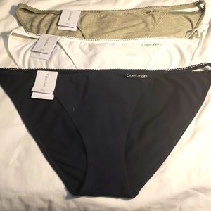 3 Calvin Klein woman bikini